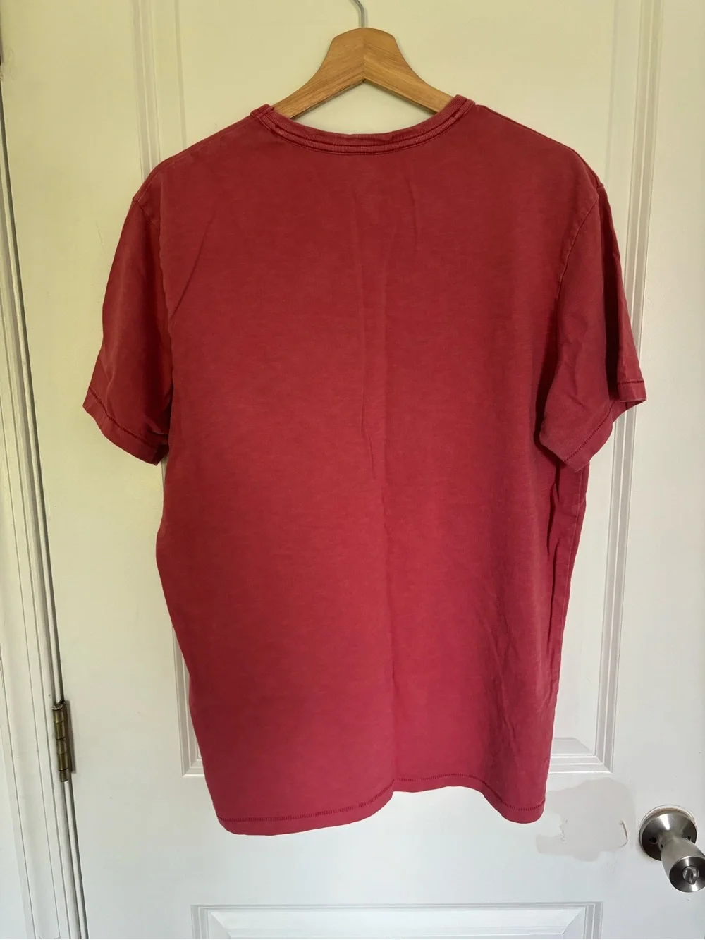 🎉 3/$15 J. Crew Men’s Red Crewneck T-shirt L